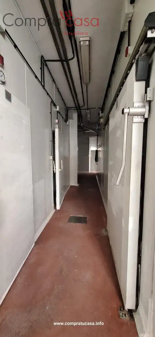 Fabrikhallen zur Miete in La Lastrilla 