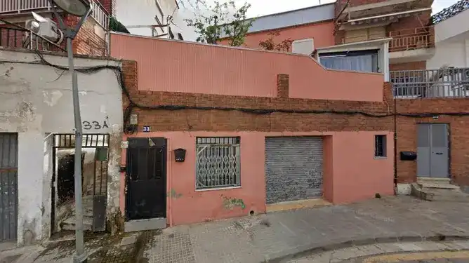 Vista exterior de Oficina en venda en Montcada i Reixac