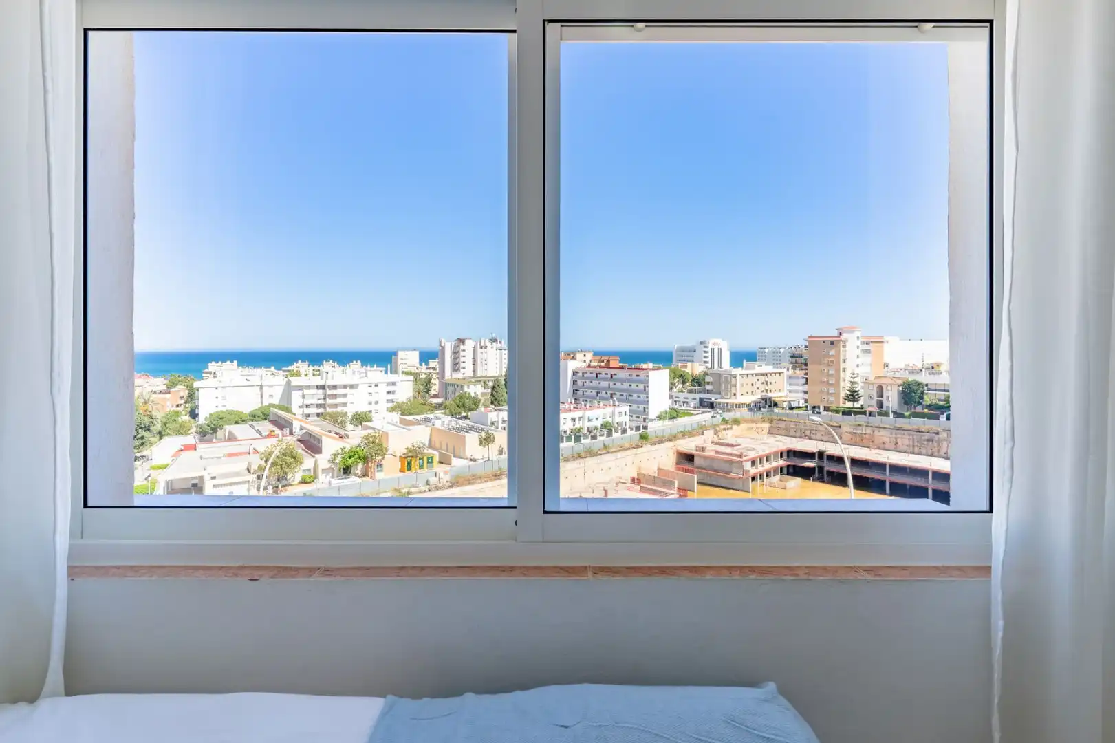 Bedroom of Attic for sale in Torremolinos  with Air Conditioner, Heating and Community pool