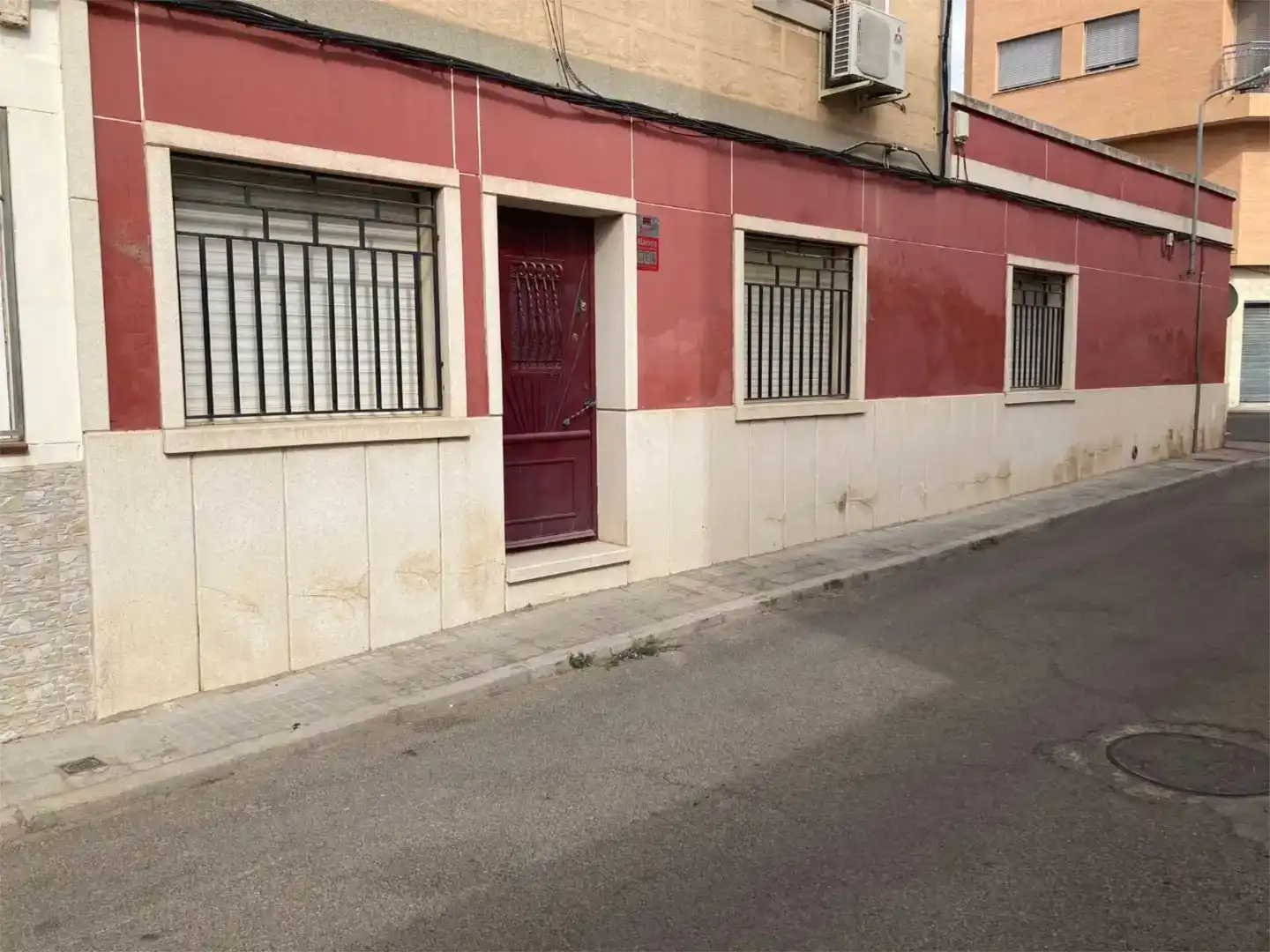 Vista exterior de Casa adosada en venta en Puertollano