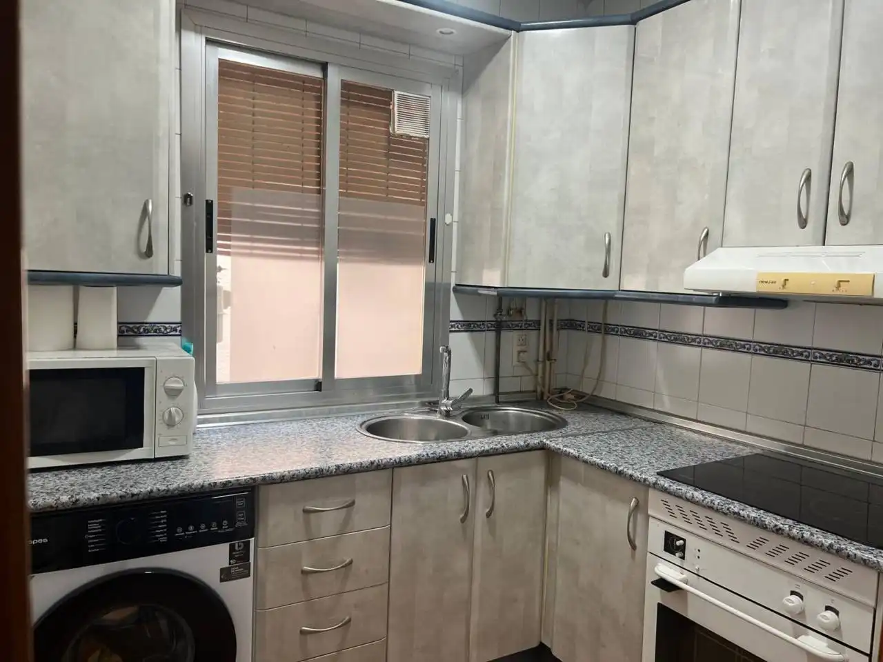 Kitchen of Flat for rent in Toledo  with Heating and Furnished