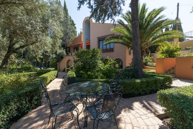 Casa-chalet en Venta en Calle Alemania, 18 en Huétor Vega