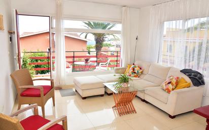 Sala d'estar de Apartament en venda en Puerto de la Cruz amb Terrassa i Balcó