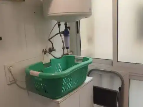 Badezimmer von Wohnung zur Miete in  Valencia Capital mit Klimaanlage