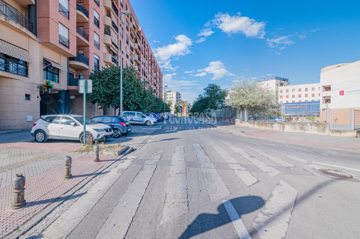 Exterior view of Flat for sale in  Granada Capital  with Air Conditioner, Heating and Terrace