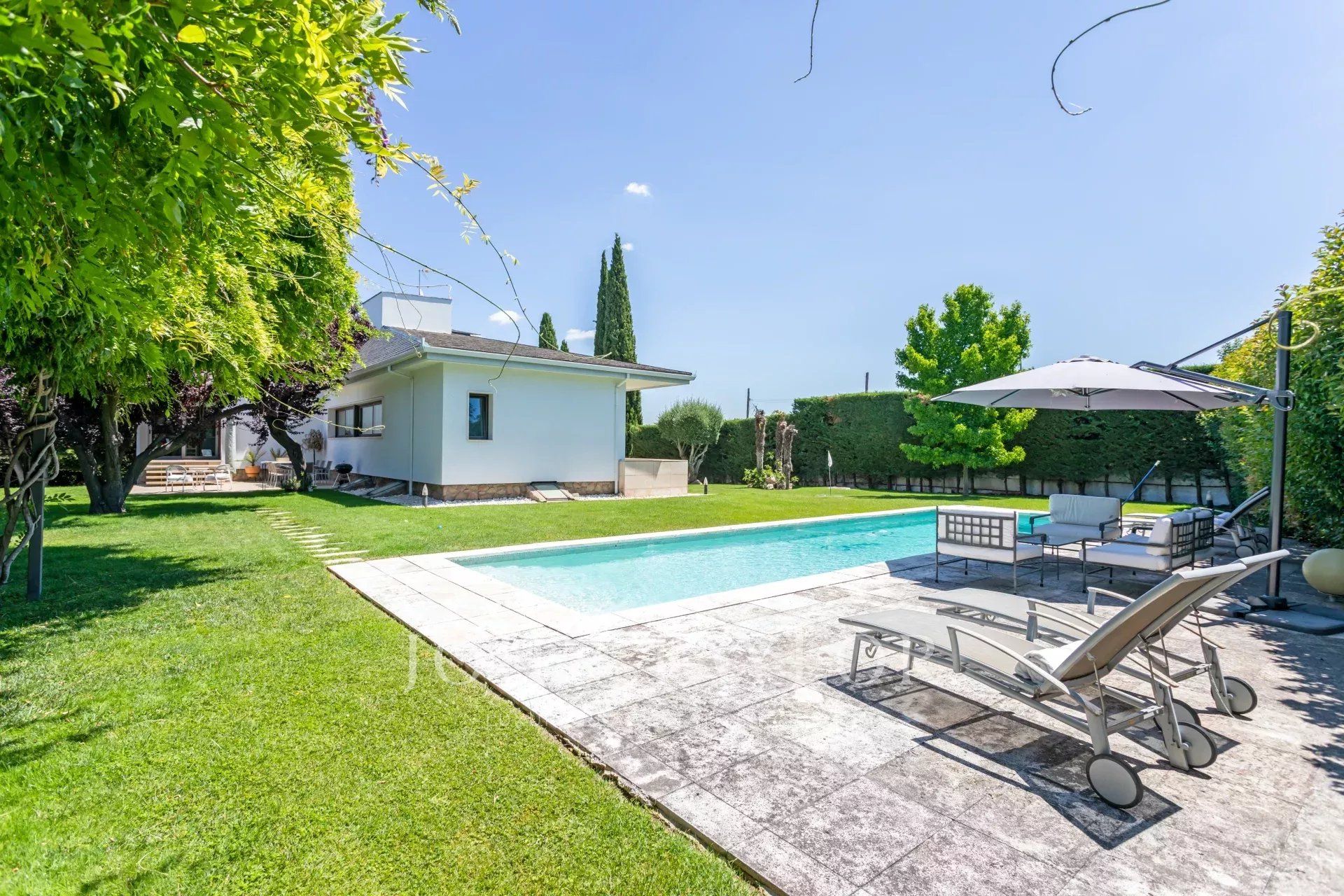 Garden of House or chalet for sale in Majadahonda  with Air Conditioner, Heating and Swimming Pool