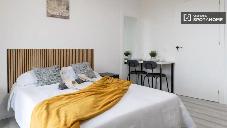 Room in Vista Alegre