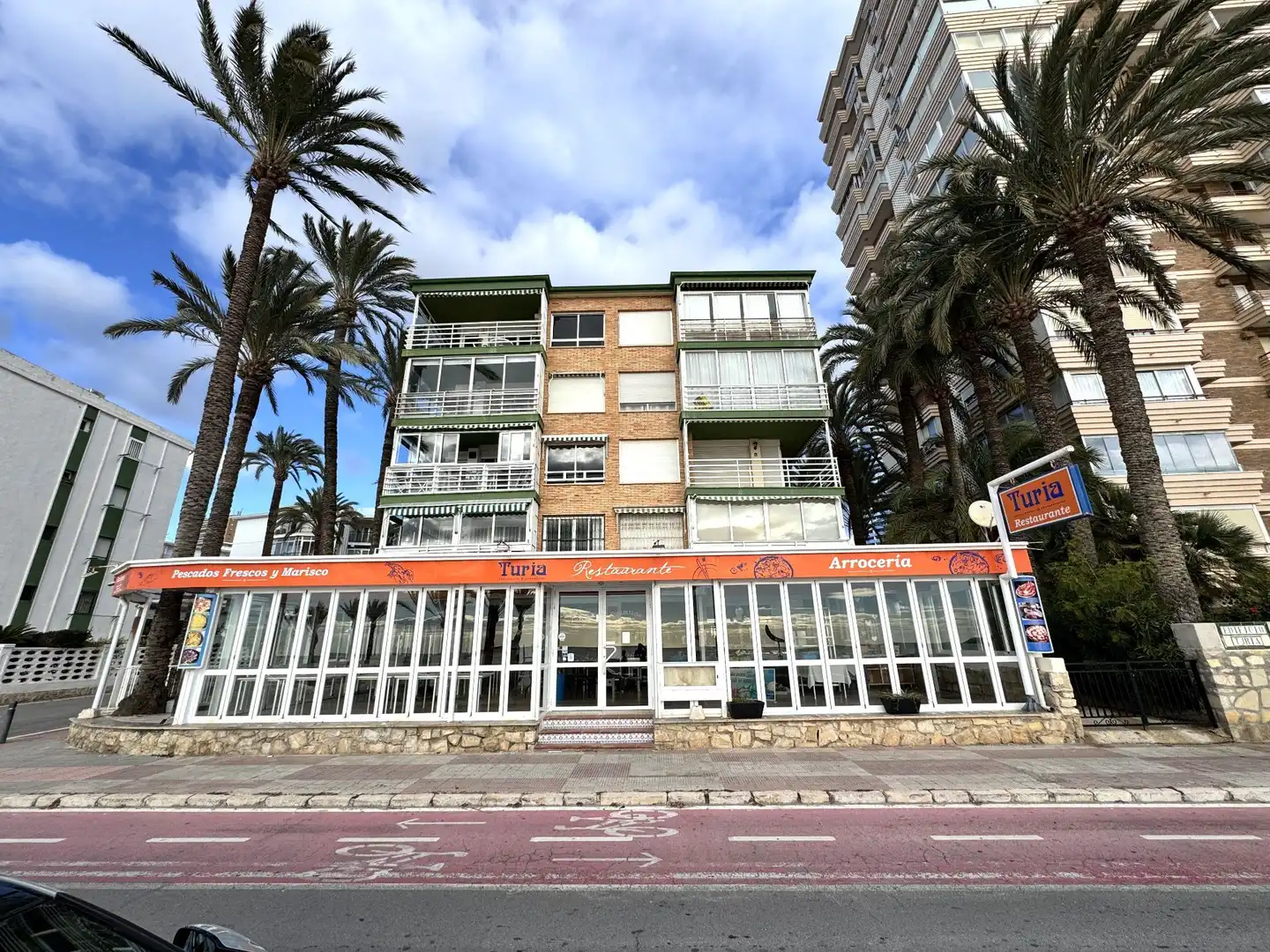 Vista exterior de Apartament de lloguer en Benidorm amb Aire condicionat, Calefacció i Terrassa