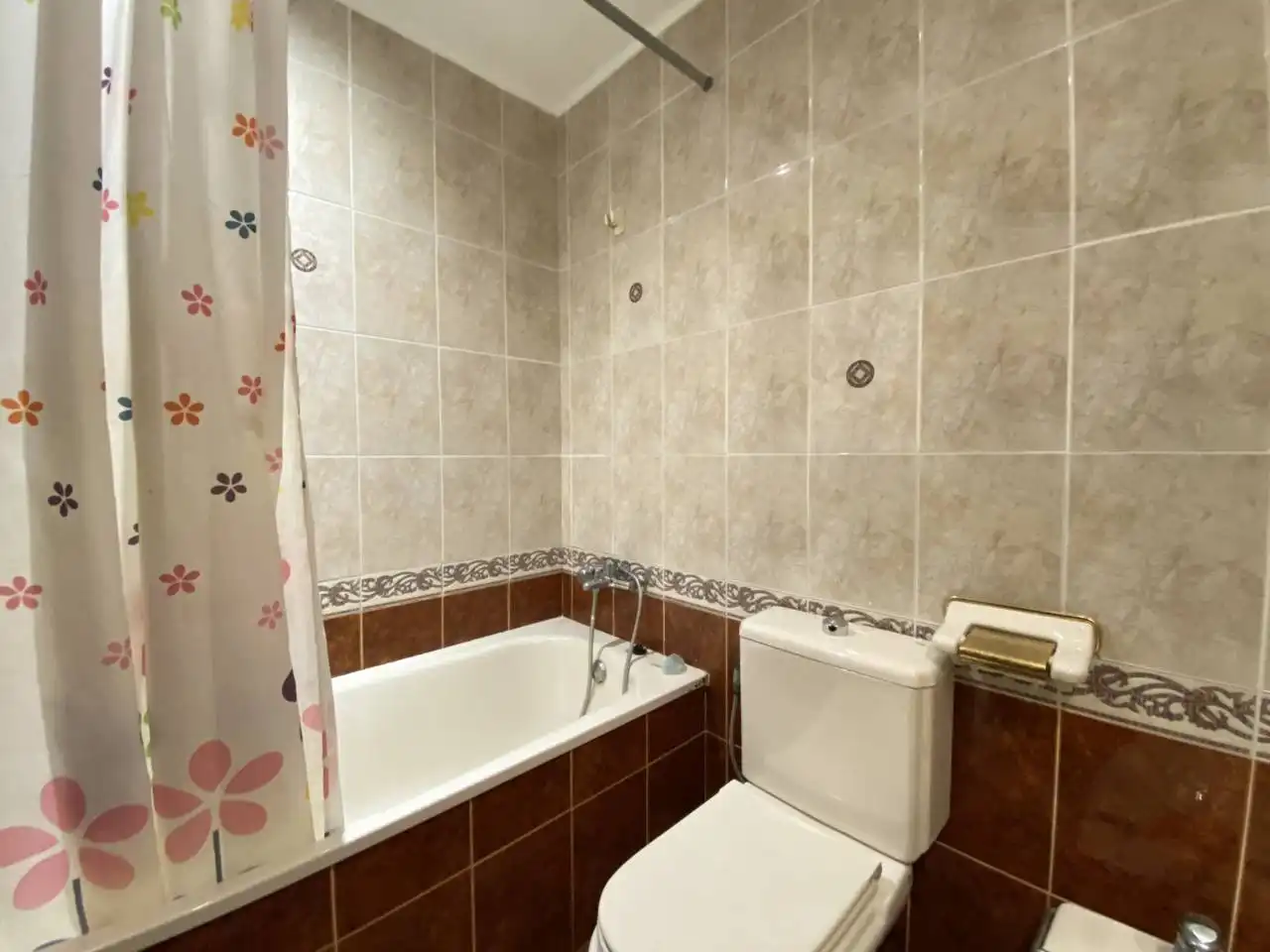 Baño de Piso en venta en El Vendrell con Calefacción y Terraza