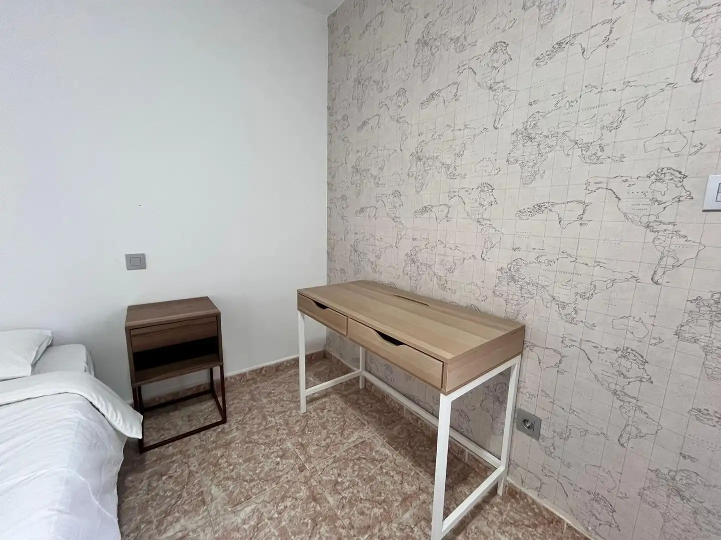 Dormitori de Casa o xalet de lloguer en Madrid amb Aire condicionat, Moblat i Internet