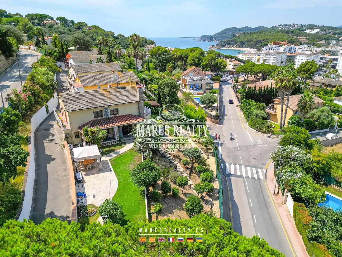 Außenansicht von Haus oder Chalet zum Verkauf in Lloret de Mar mit Klimaanlage, Heizung und Privatgarten
