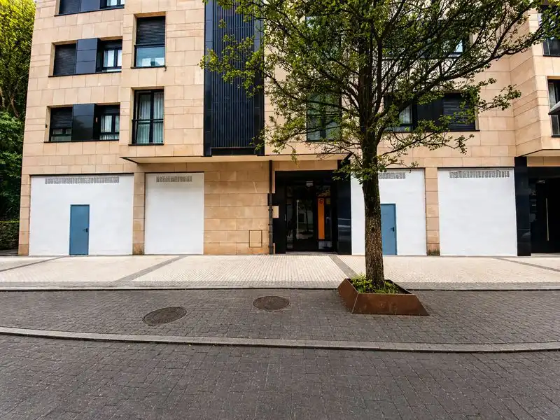 Außenansicht von Geschaftsraum zur Miete in Donostia - San Sebastián 