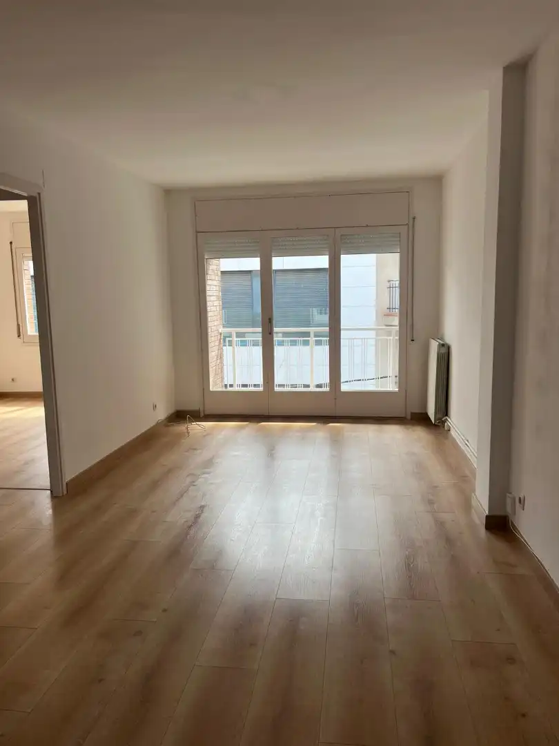 Wohnung zur Miete in Carrer de Sant Jordi, Centre - Estació