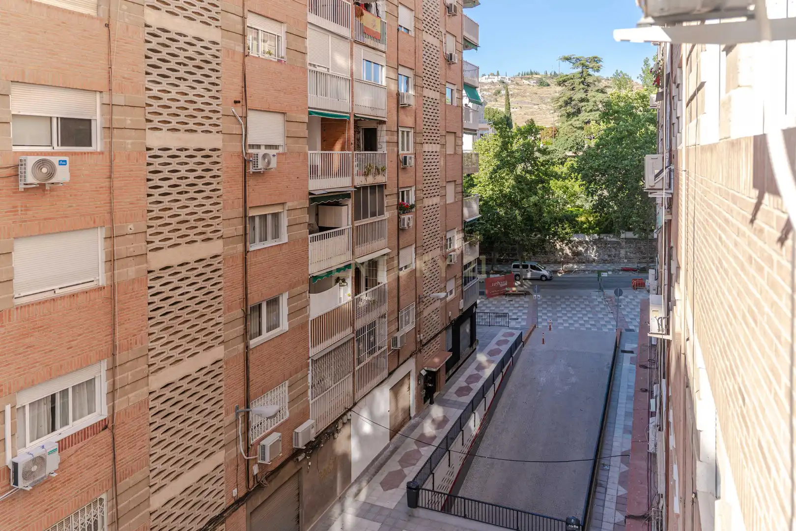 Exterior view of Flat for sale in Granada