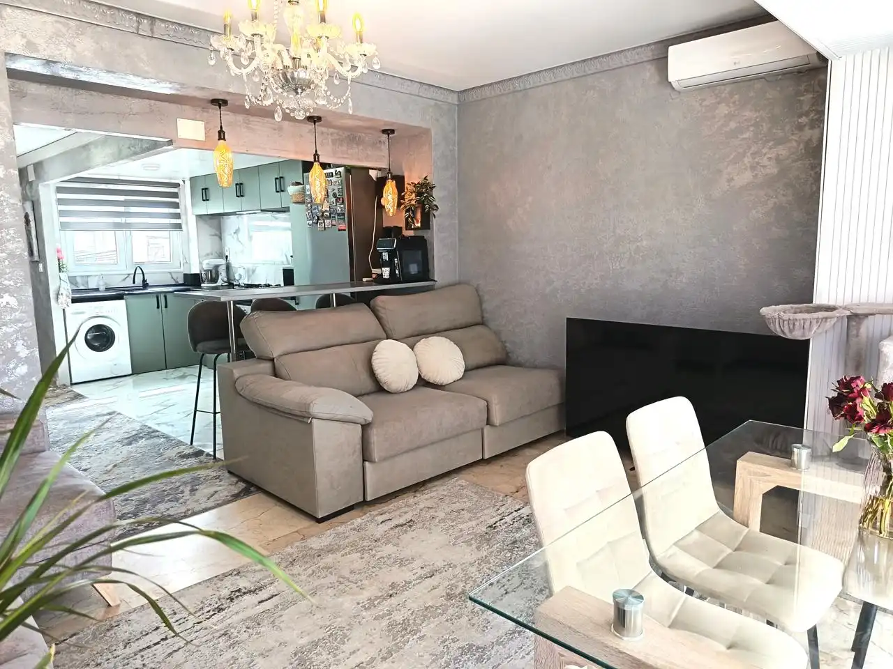 Sala de estar de Piso en venta en Oliva con Aire acondicionado