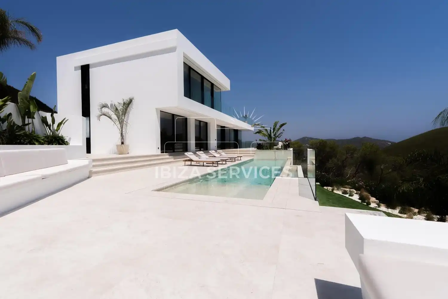 Vista exterior de Casa o chalet en venta en Santa Eulària des Riu con Aire acondicionado, Jardín privado y Piscina