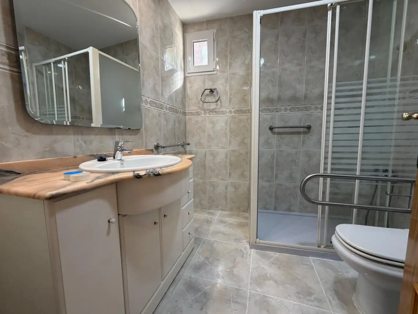 Baño de Casa o chalet de alquiler en Gátova con Terraza, Trastero y Amueblado