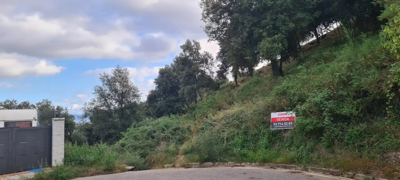Terreny residencial en venda a Calle Serra de Sant Felíu