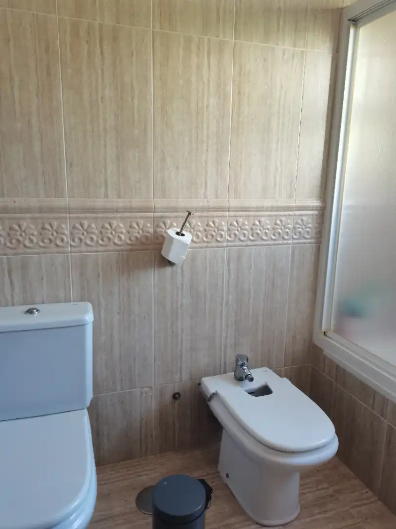 Bany de Casa o xalet en venda en Málaga amb Calefacció, Jardí privat i Parquet
