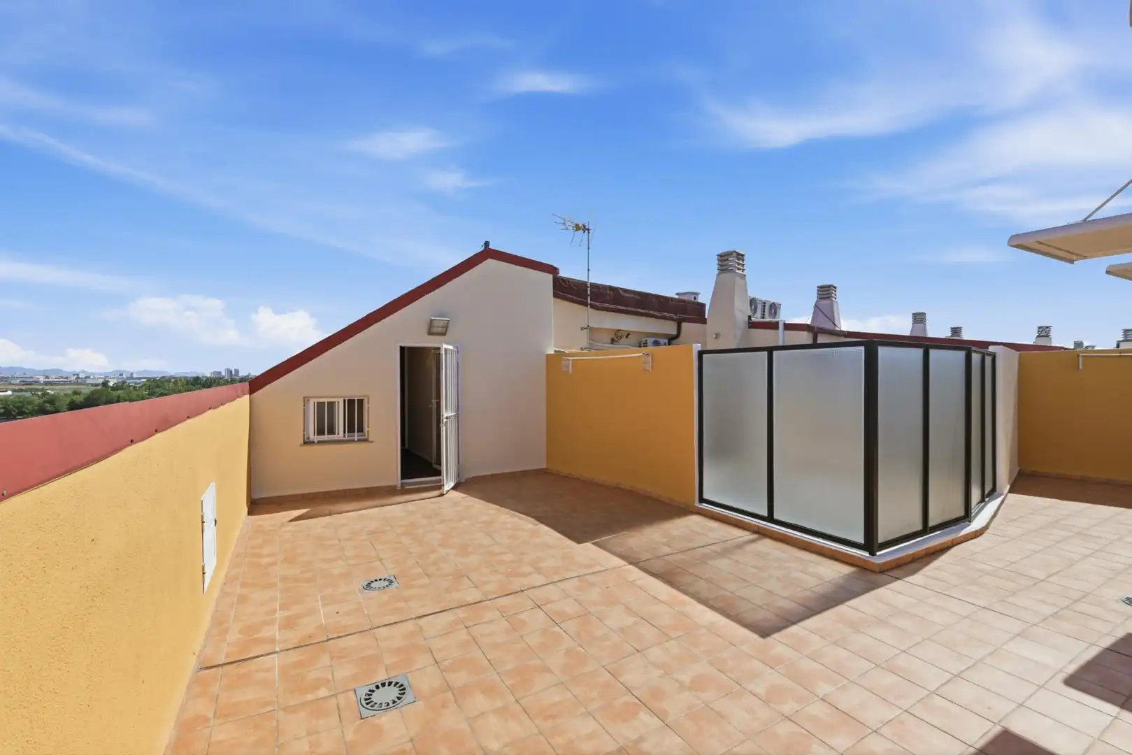 Terraza de Ático en venta en Catarroja con Aire acondicionado, Calefacción y Terraza