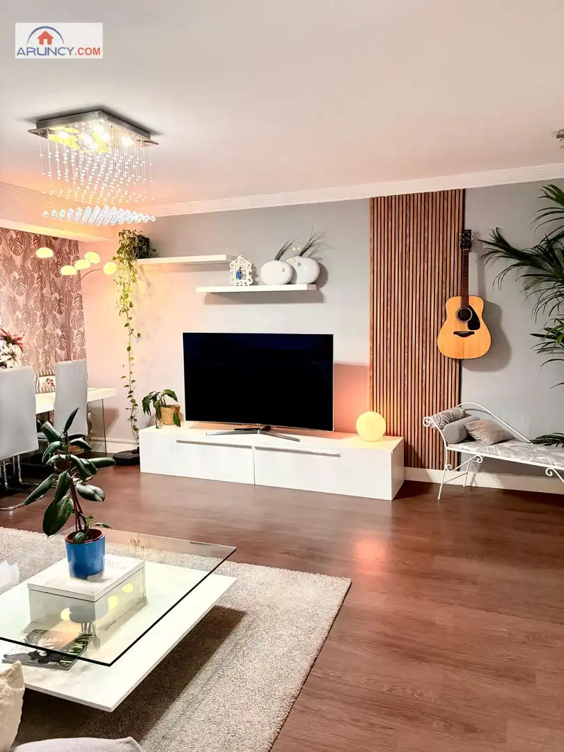 Living room of Flat for sale in Sevilla  with Air Conditioner, Heating and Private garden