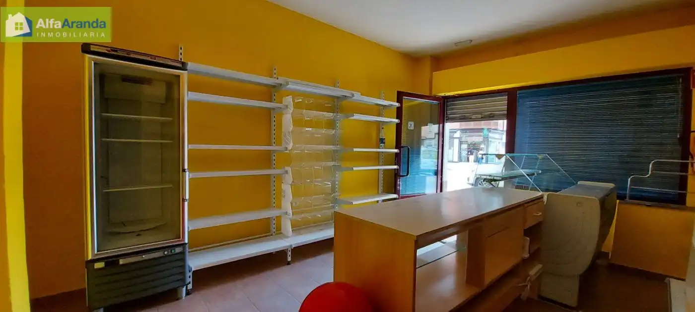 Gewerbefläche zur Miete in Avenida FERIAL 15, imagen 4