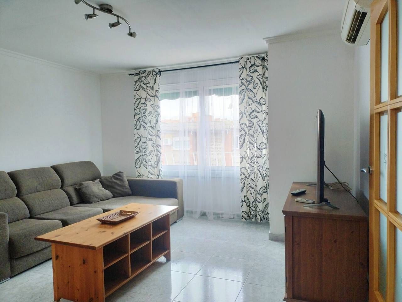 Sala d'estar de Pis en venda en Sabadell amb Aire condicionat, Calefacció i Moblat