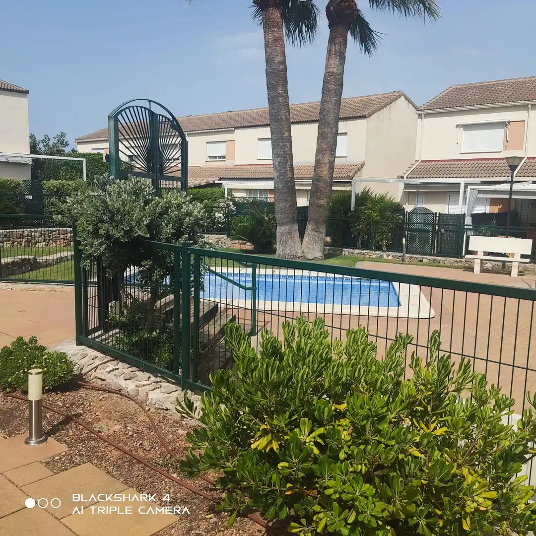 Piscina de Casa adosada en venda en Oropesa del Mar / Orpesa amb Aire condicionat, Calefacció i Terrassa