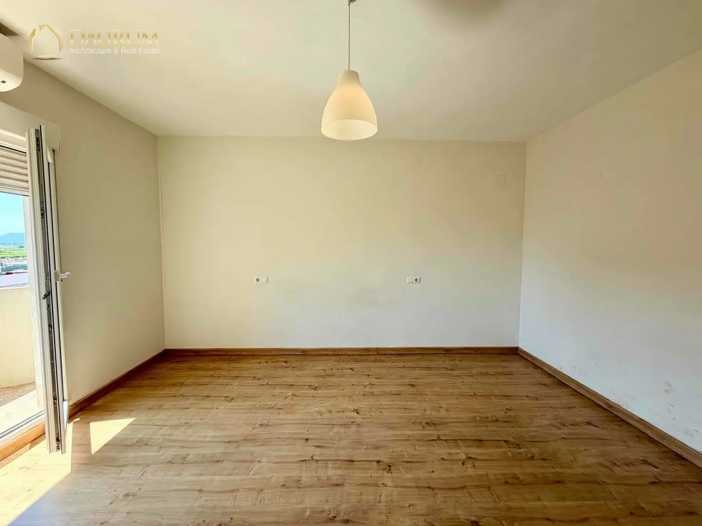 Wohnung zum Verkauf in Almussafes mit Klimaanlage, Terrasse und Abstellraum