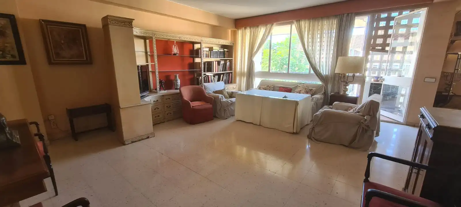 Living room of Flat for sale in Sevilla  with Furnished