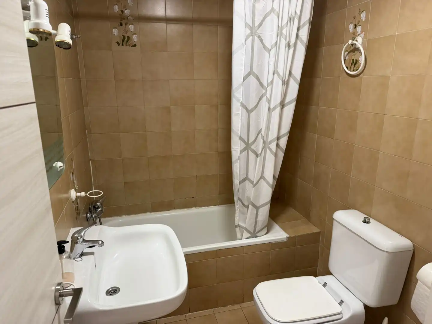 Flat with lift to rent in Beiro, imagen 17