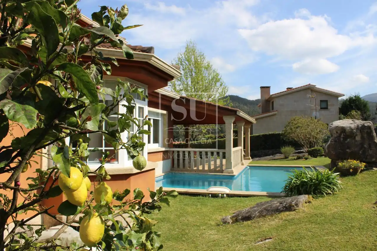 Jardí de Casa o xalet en venda en Baiona amb Calefacció, Jardí privat i Terrassa