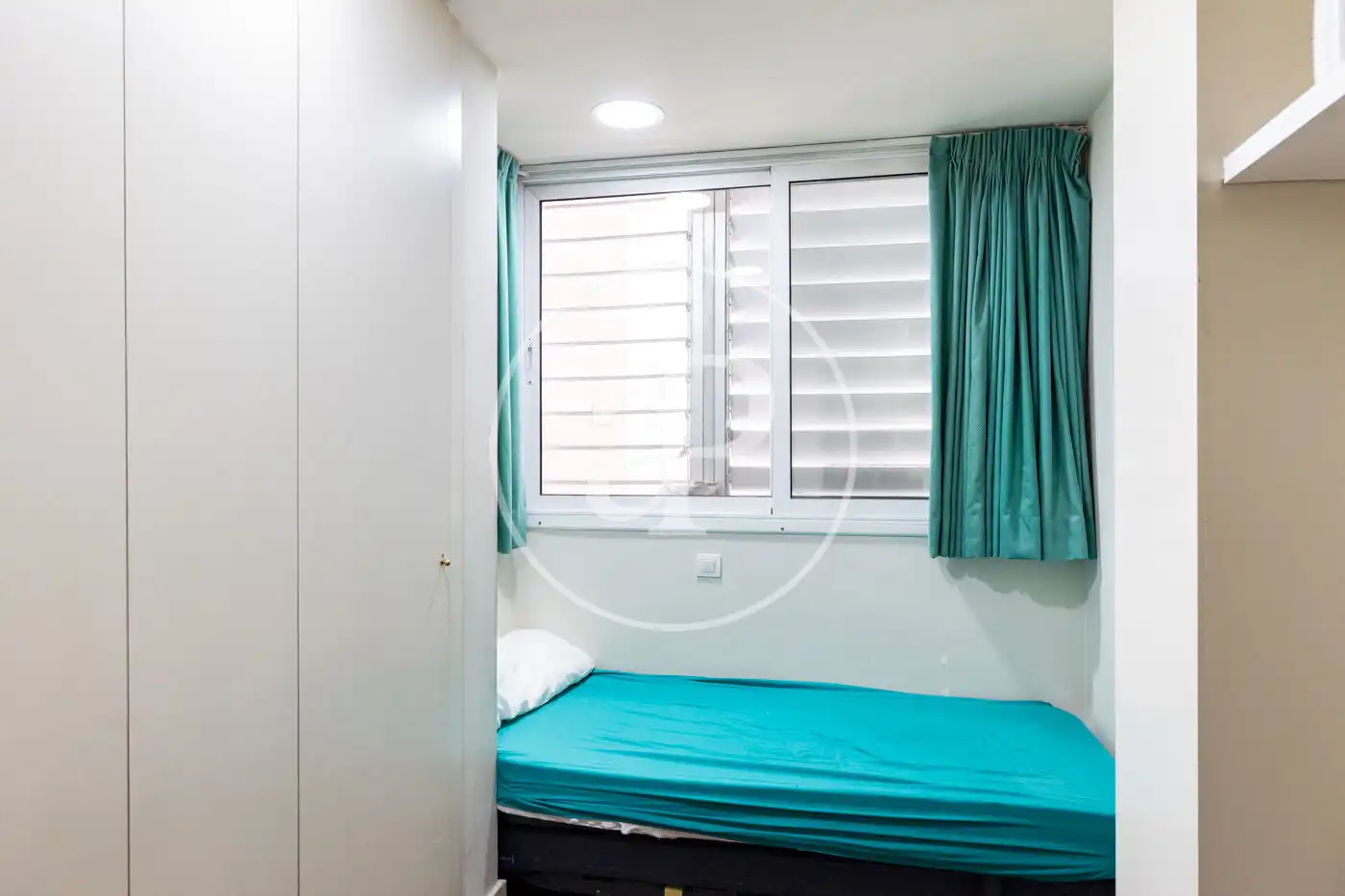 Habitación de Piso en venta en Barcelona con Aire acondicionado y Calefacción