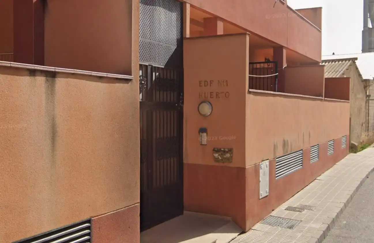Vista exterior de Piso en venta en Las Gabias con Terraza y Balcón