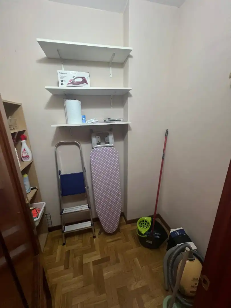 Habitación de Piso en venta en Gijón  con Calefacción, Horno y Lavadora