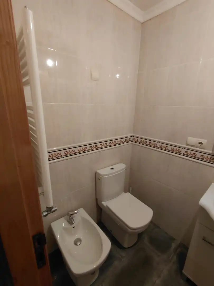 Baño de Casa o chalet en venta en Betanzos con Calefacción, Jardín privado y Trastero