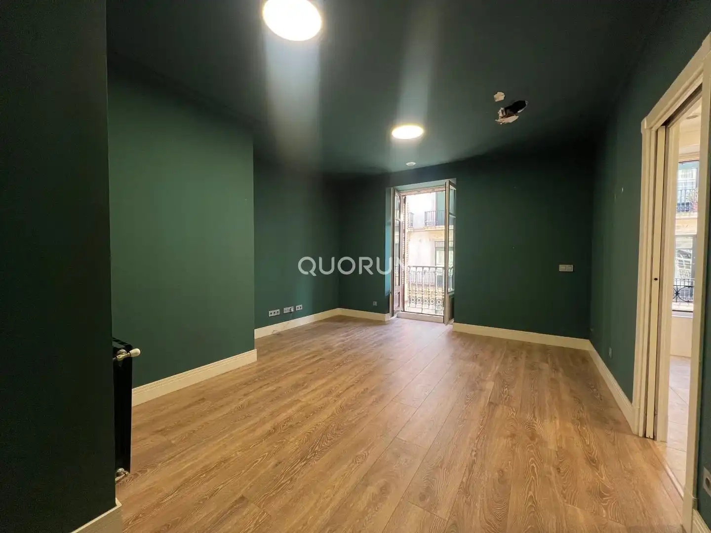 Habitación de Piso de alquiler en Bilbao  con Calefacción, Parquet y Balcón