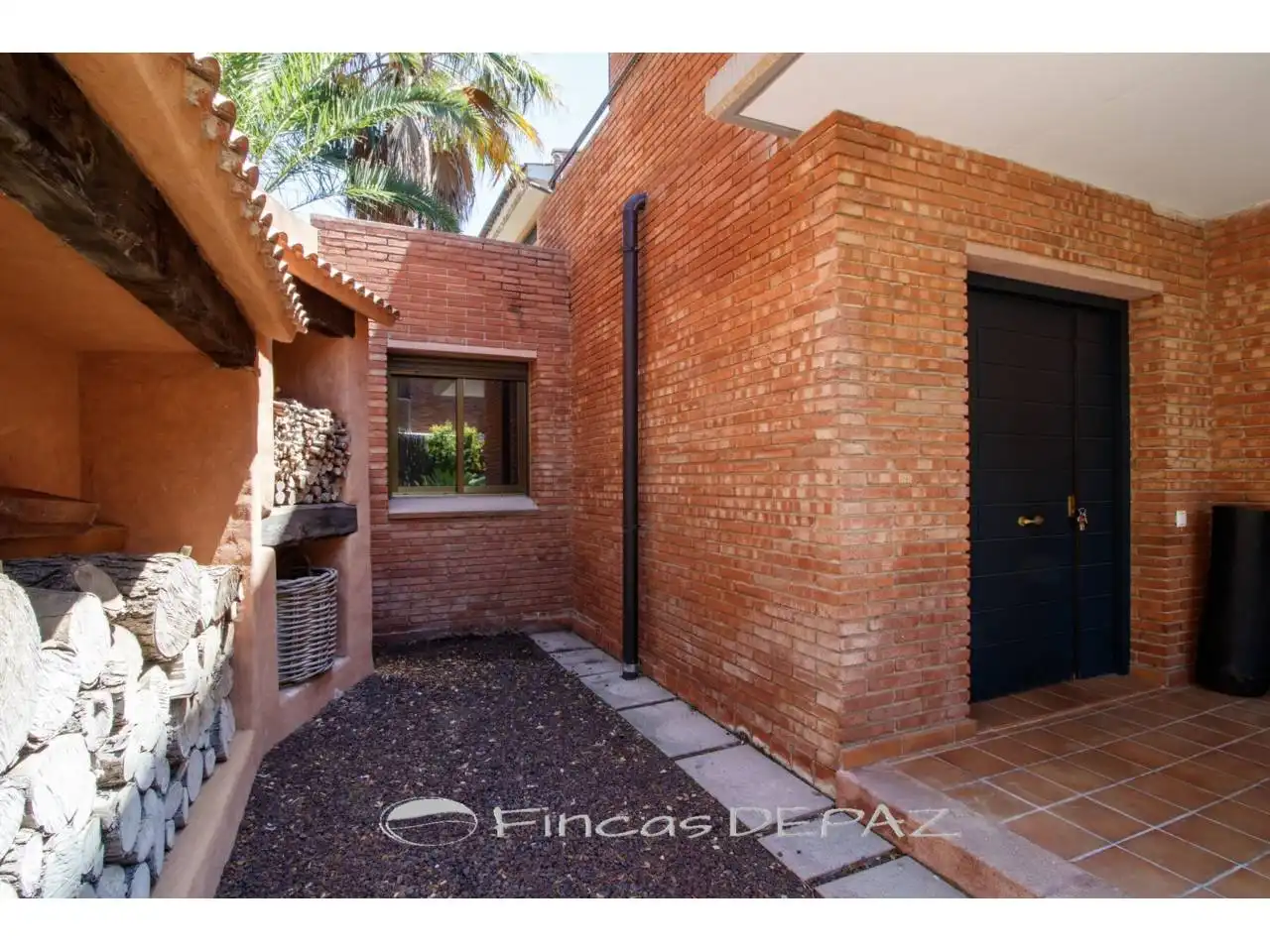 Vista exterior de Casa o xalet de lloguer en Castelldefels amb Aire condicionat, Calefacció i Terrassa