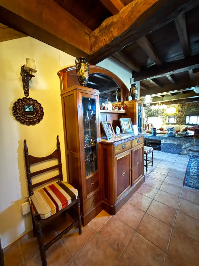 Finca rústica en venta en Monfero con Calefacción, Jardín privado y Amueblado
