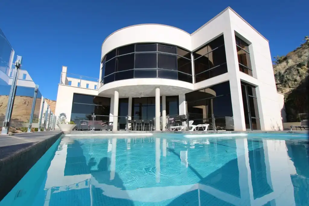 Swimming pool of Houses for sale in El Campello  with Air Conditioner, Private garden and Swimming Pool