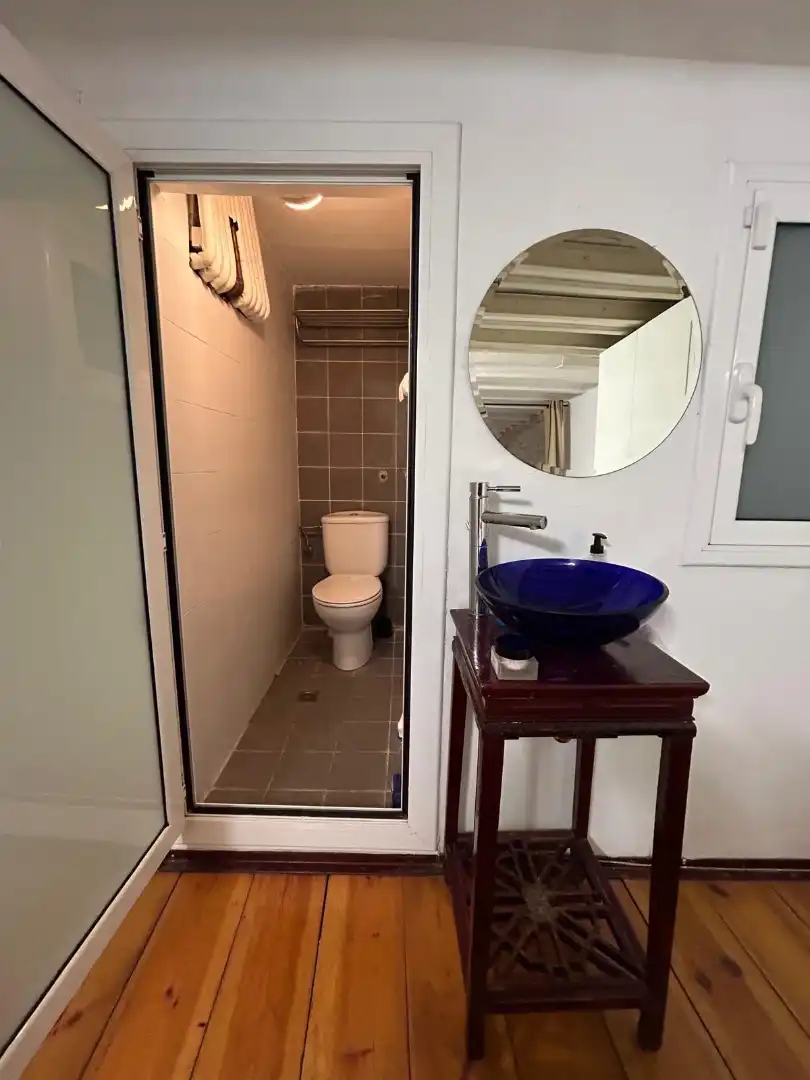 Bathroom of Office for rent in Barcelona