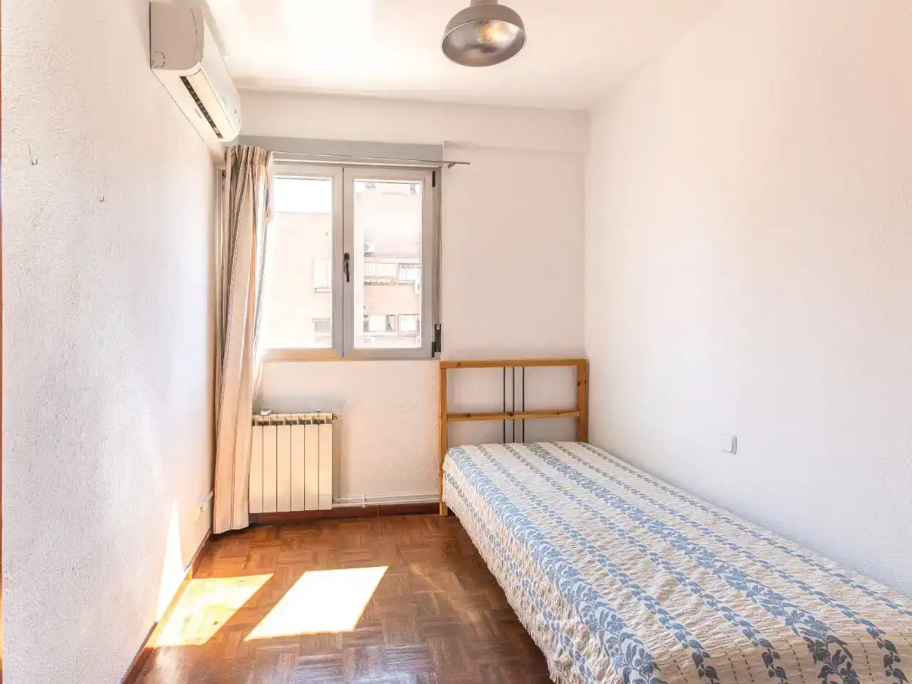 Habitación de Piso en venta en Madrid con Aire acondicionado, Jardín privado y Parquet