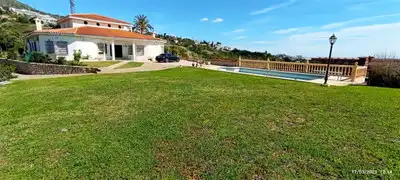 Chalet con piscina en venta en Parque de la Paloma