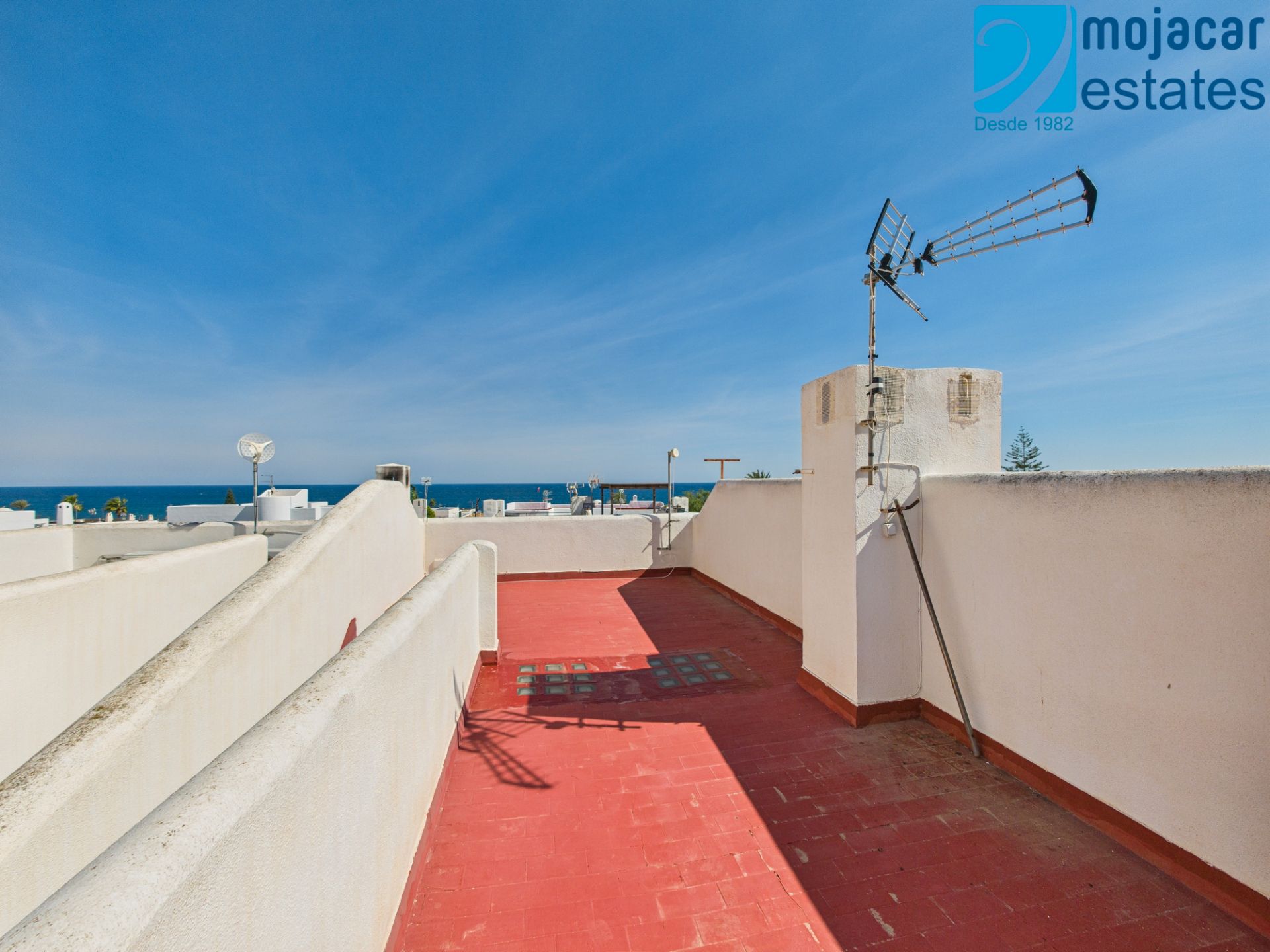Vista exterior de Casa adosada en venta en Mojácar con Aire acondicionado, Terraza y Piscina comunitaria