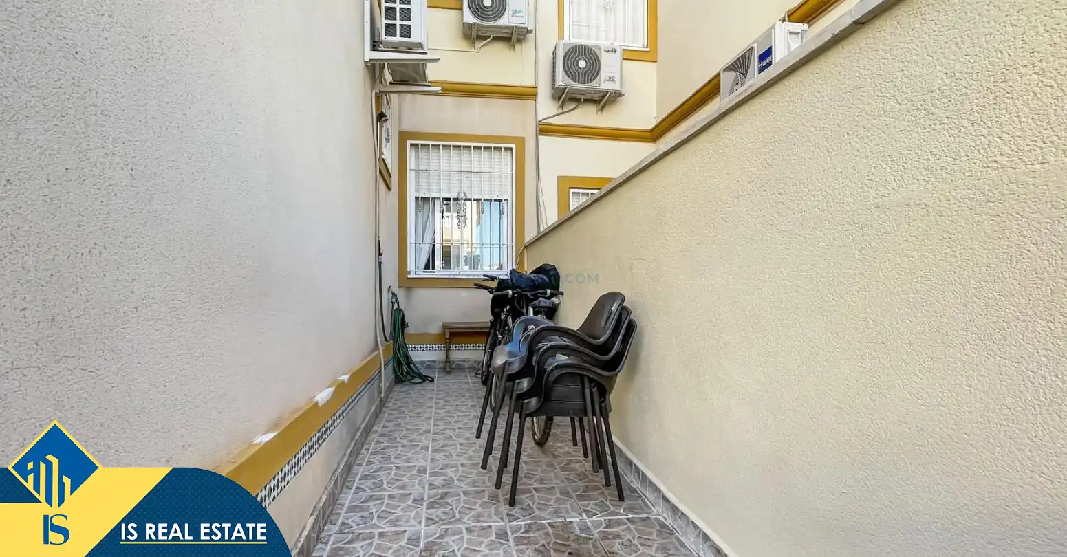 Bungalow with pool for sale in Orihuela Costa, imagen 5