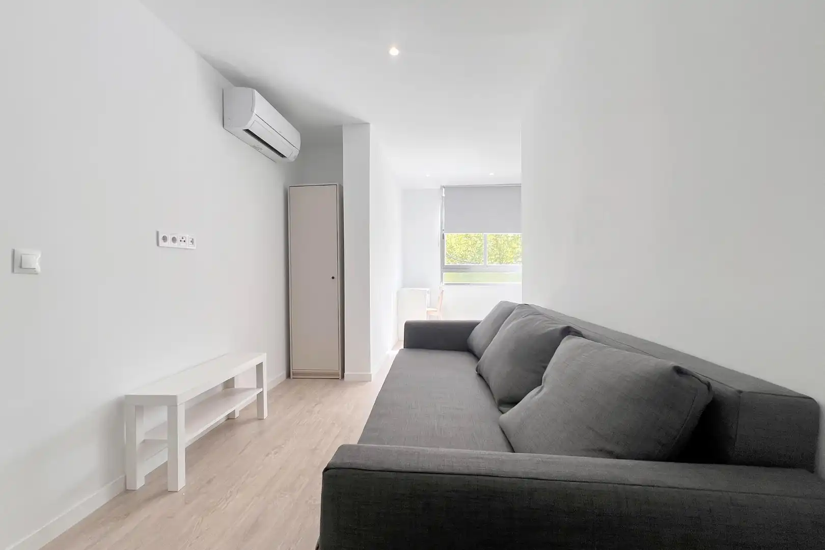 Room in Calle MANUEL DE FALLA, Norte - Universidad