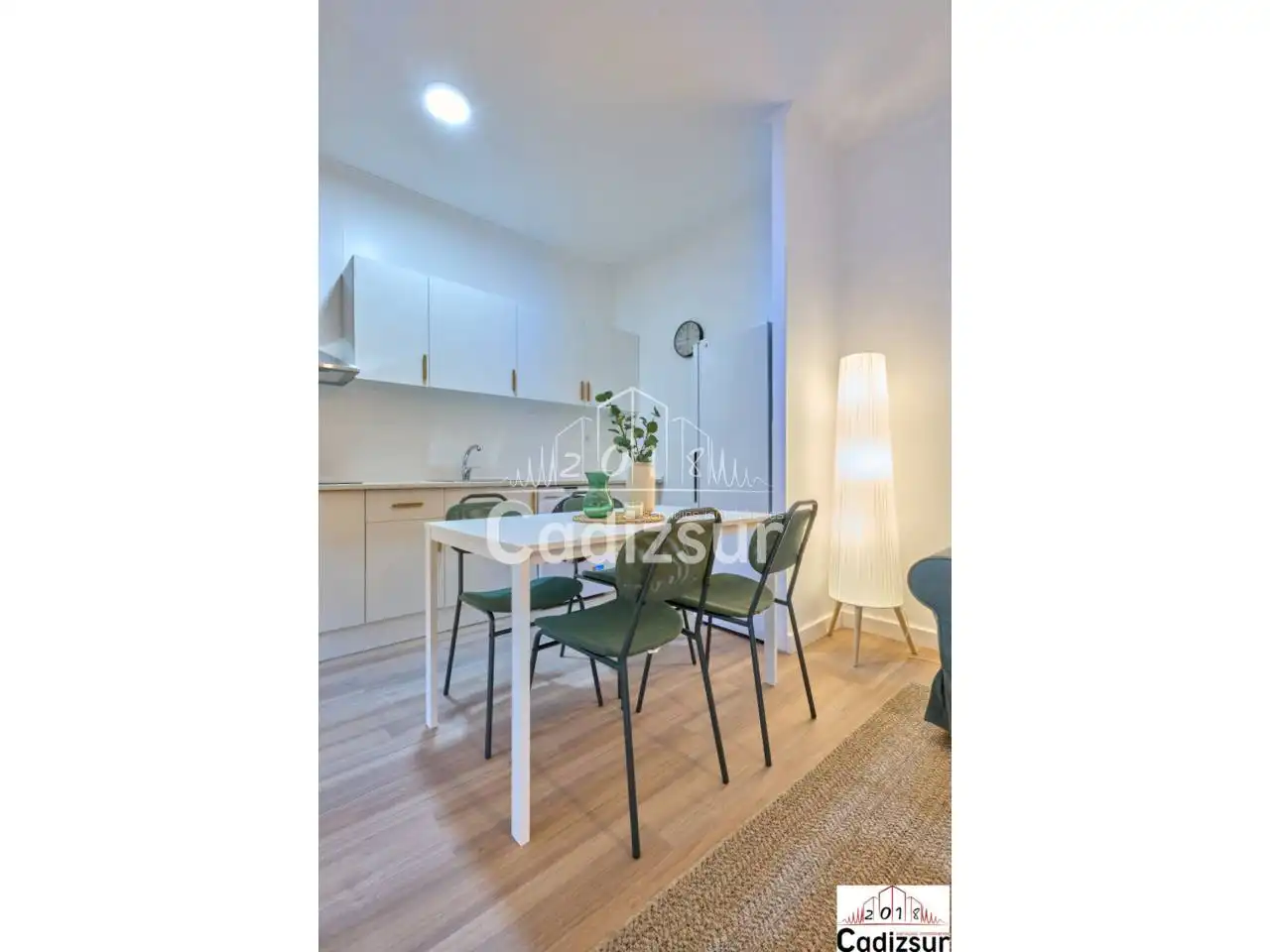 Cocina de Piso en venta en Cádiz con Trastero y Amueblado