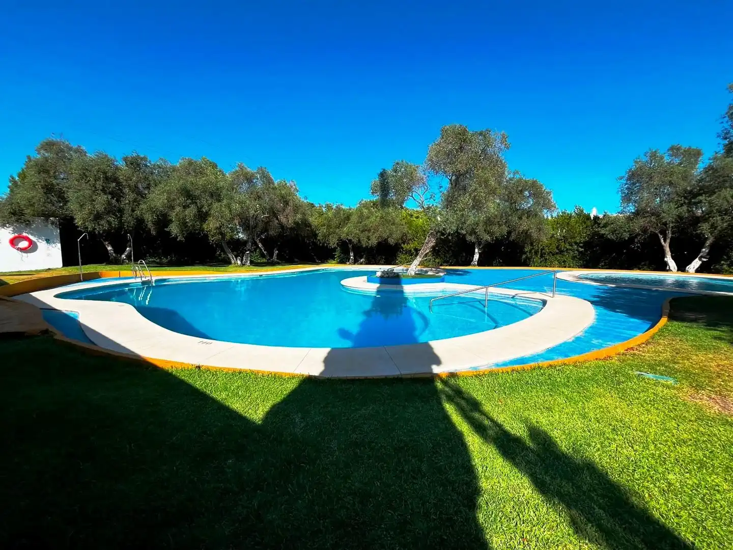 Piscina de Apartament en venda en Valencina de la Concepción amb Aire condicionat, Terrassa i Piscina comunitària