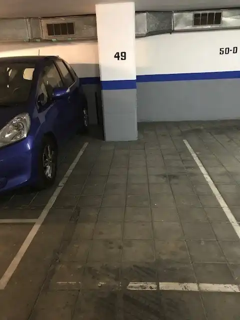 Parking à vendre à Viladomat