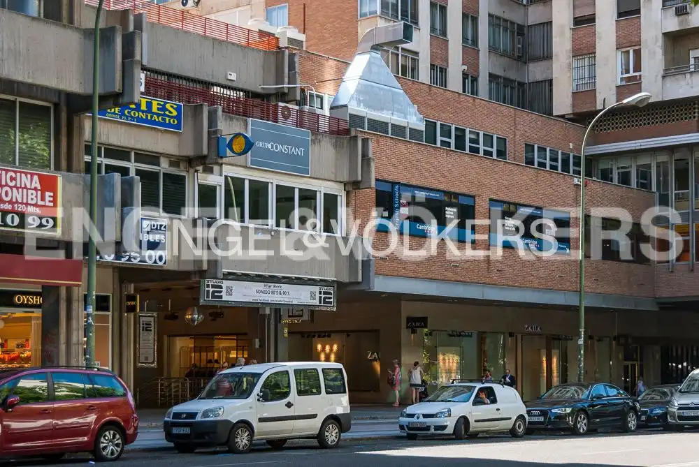 Piso de alquiler en Orense, Cuatro Caminos - Azca